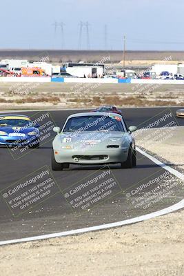 media/Jan-25-2025-CalClub SCCA (Sat) [[03c98a249e]]/Race 4/